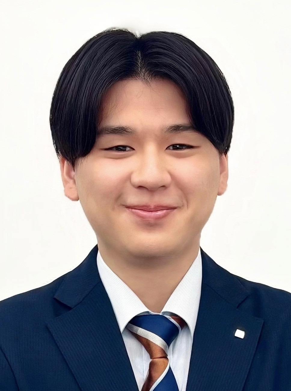 秦　朋輝 (はた　ともき)