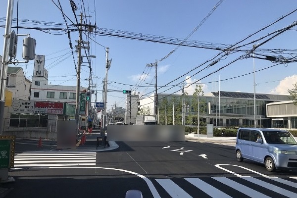 すると左手にFUKUYAの看板が見えてきます。 すると左手にFUKUYAの看板が見えてきます。