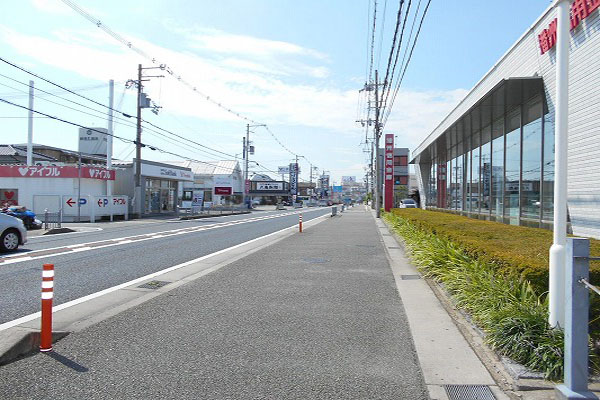 ⑧国道2号線播州信用金庫さんを越えます。 ⑧国道2号線播州信用金庫さんを越えます。