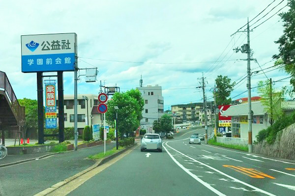 道なり北に向けて500ｍ直進