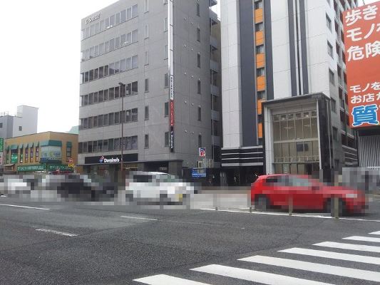 信号を渡ると再度信号を渡ります。