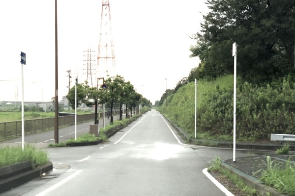 約210m先星田北5(交差点)を左折します。 約210m先星田北5(交差点)を左折します。
