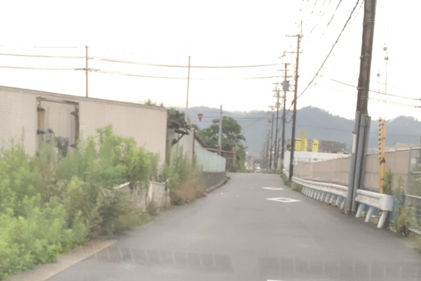 約600m先東高野街道に入ります。 約600m先東高野街道に入ります。