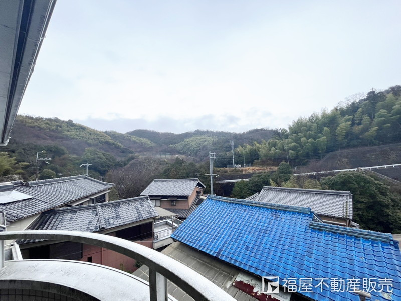 detached 大字尺代