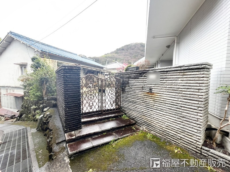 detached 大字尺代