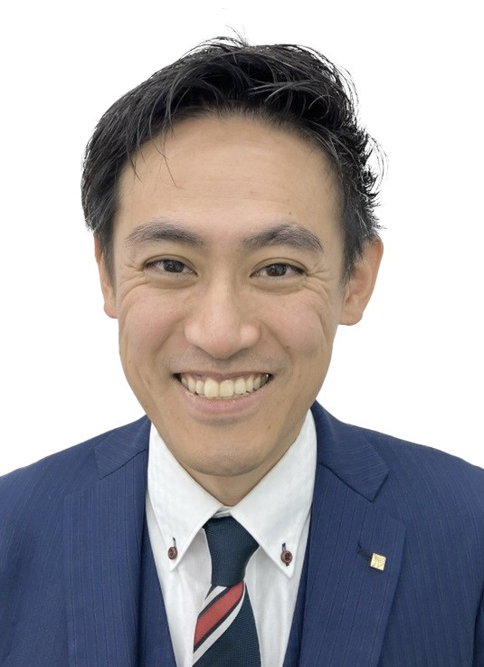 輕野 卓 (かるの すぐる)